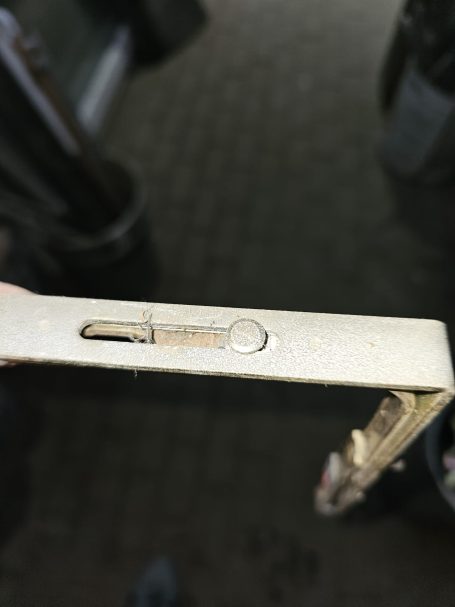 Eckumlenkung, trocken, nie geschmiert, Austausch war notwendig ein nie gewarteter Beschlag